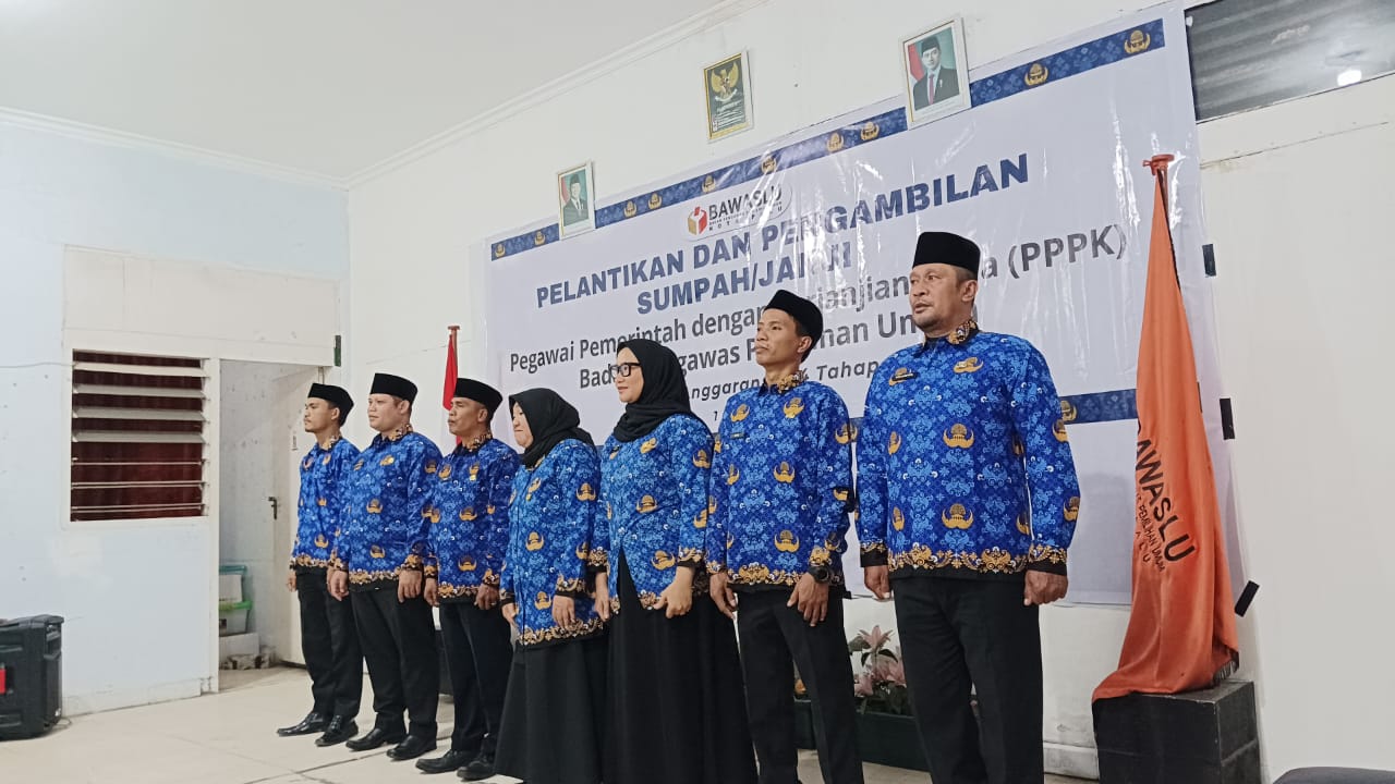 Tujuh Pegawai Bawaslu Kota Palu Resmi Dilantik Menjadi PPPK