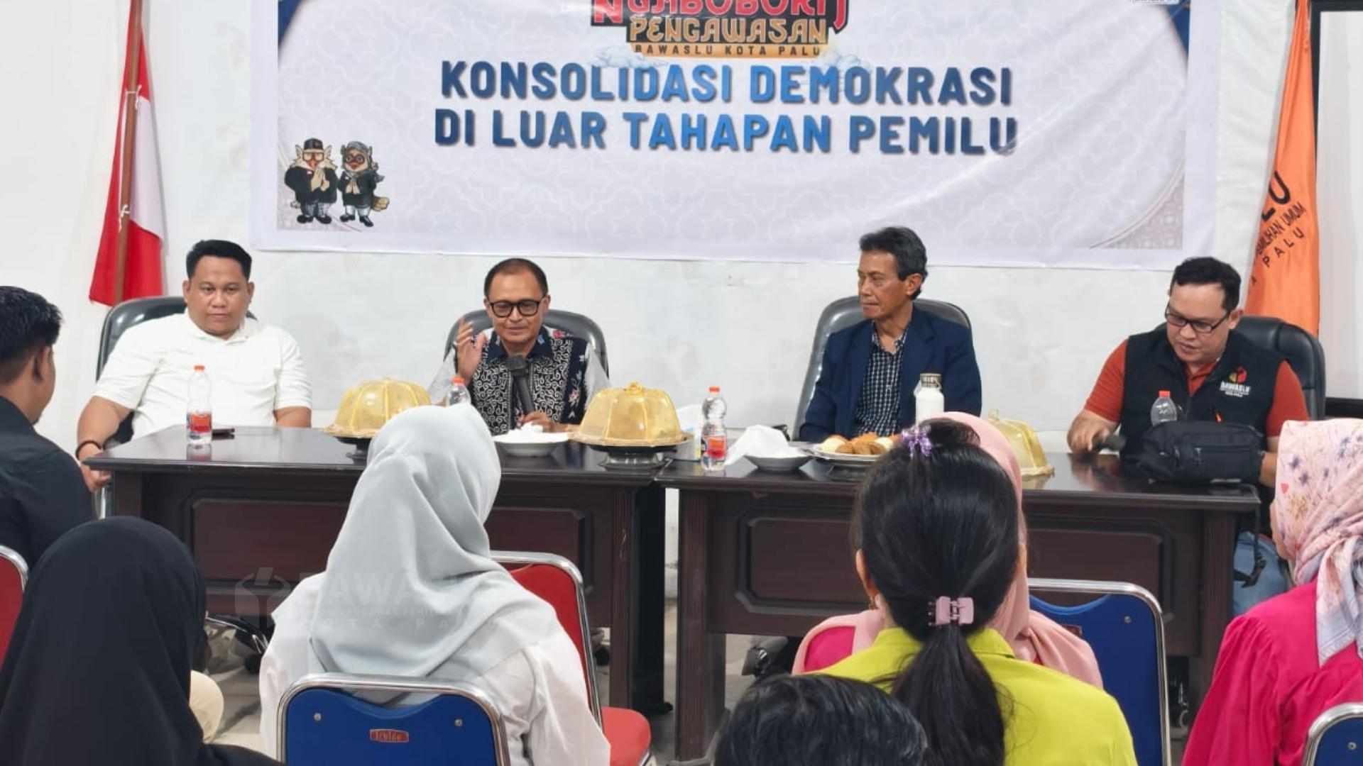 Badan Pengawas Pemilihan Umum (Bawaslu) Kota Palu menggelar Rapat Dalam Kantor (RDK) dengan tema "Teknis dan Strategi Penyelesaian Sengketa Proses Pemilu untuk Mewujudkan Putusan yang Menjamin Rasa Keadilan". Kegiatan ini berlangsung pada Sabtu, 9 Mei 2026