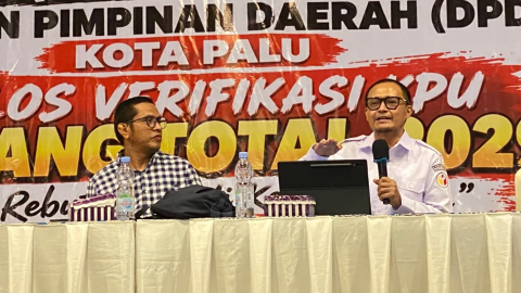 Praktik politik uang dan politisasi bantuan sosial (bansos) menjadi sorotan Ketua Bawaslu Kota Palu, Agussalim Wahid, dalam Rapat Koordinasi Daerah (Rakorda) Partai Solidaritas Indonesia (PSI)