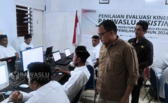 Antusias  Peserta Evaluasi Kinerja Peserta Panwaslu Exsisting Calon Panitia Pengawas Pemilu Serentak 2024 di Kota Palu