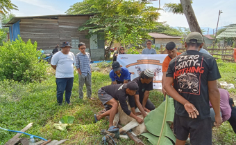Maknai Idul Adha dengan Berbagi, Bawaslu Kota Palu Salurkan Daging Kurban Kepada yang Membutuhkan