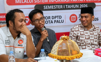 Anggota Bawaslu Kota Palu, Ferdiansyah, hadir sebagai pembicara dalam giat Sosialisasi Pemutakhiran Data Partai Politik melalui Sistem Informasi Partai Politik (Sipol) Semester I