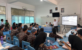 Kembali Gelar Konsolidasi Demokrasi Goes to School, Bawaslu Kota Palu berkunjung ke SMA Karuna Dipa