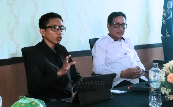 Fakultas Syariah UIN Datokarama Palu menggelar ruang belajar politik melalui kegiatan Kelas Politik bertema “Politik bukan sekadar kekuasaan: Menakar Peran Hukum dalam Etika Berpolitik